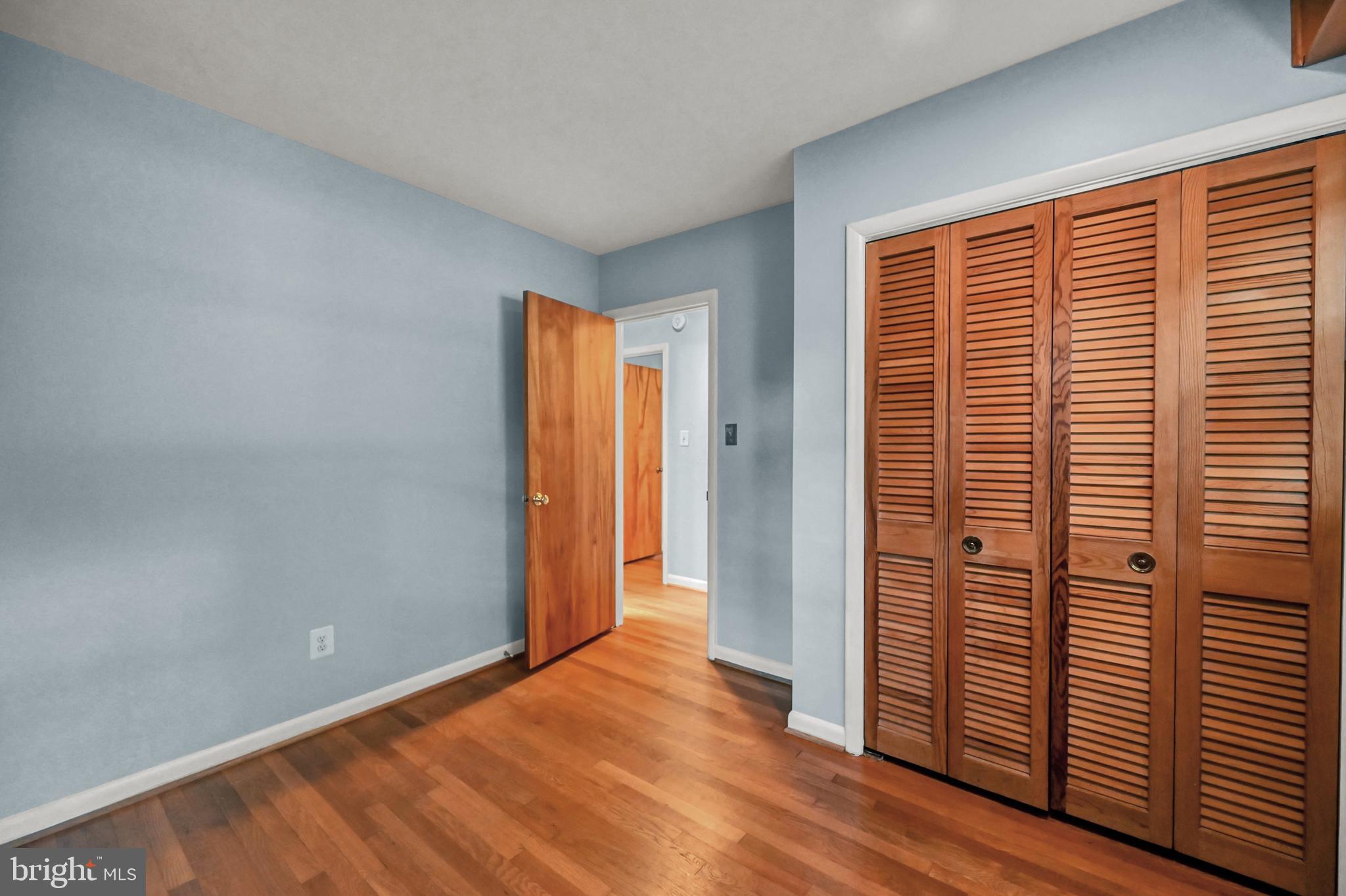 6802 Sherwood Road Baltimore, MD 21239 - Photo 19 of 46