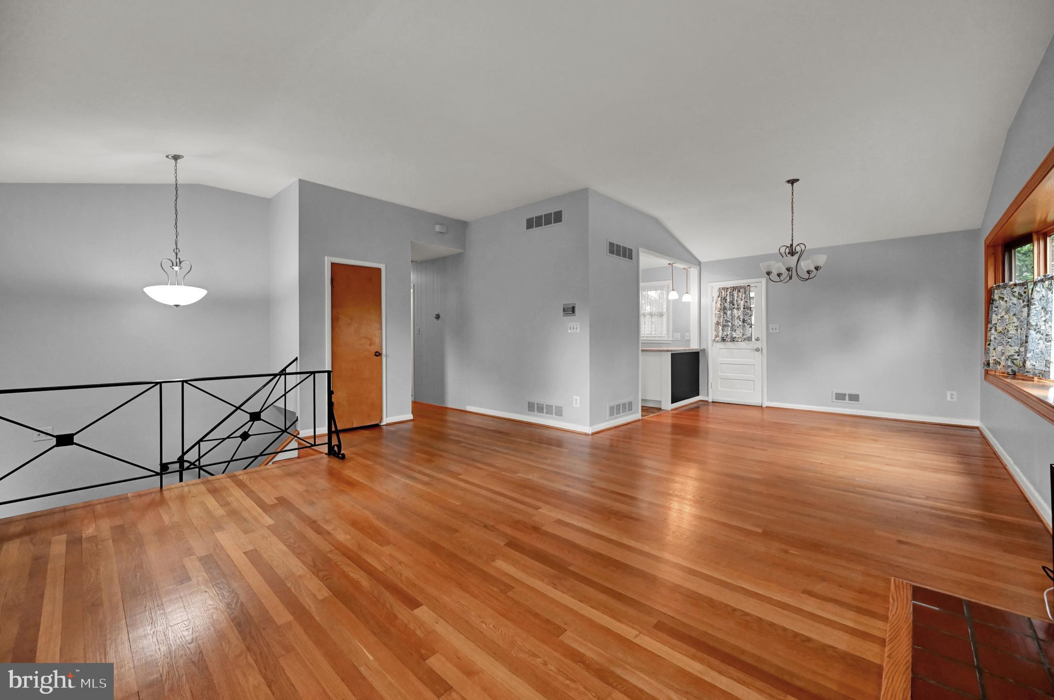 6802 Sherwood Road Baltimore, MD 21239 - Photo 34 of 46