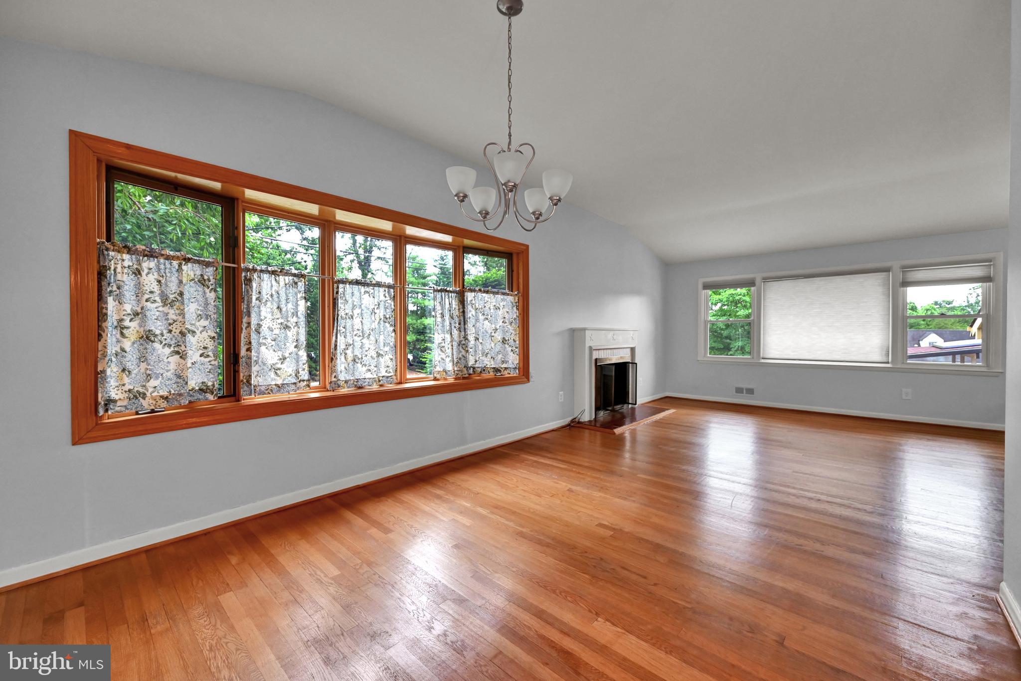 6802 Sherwood Road Baltimore, MD 21239 - Photo 38 of 46