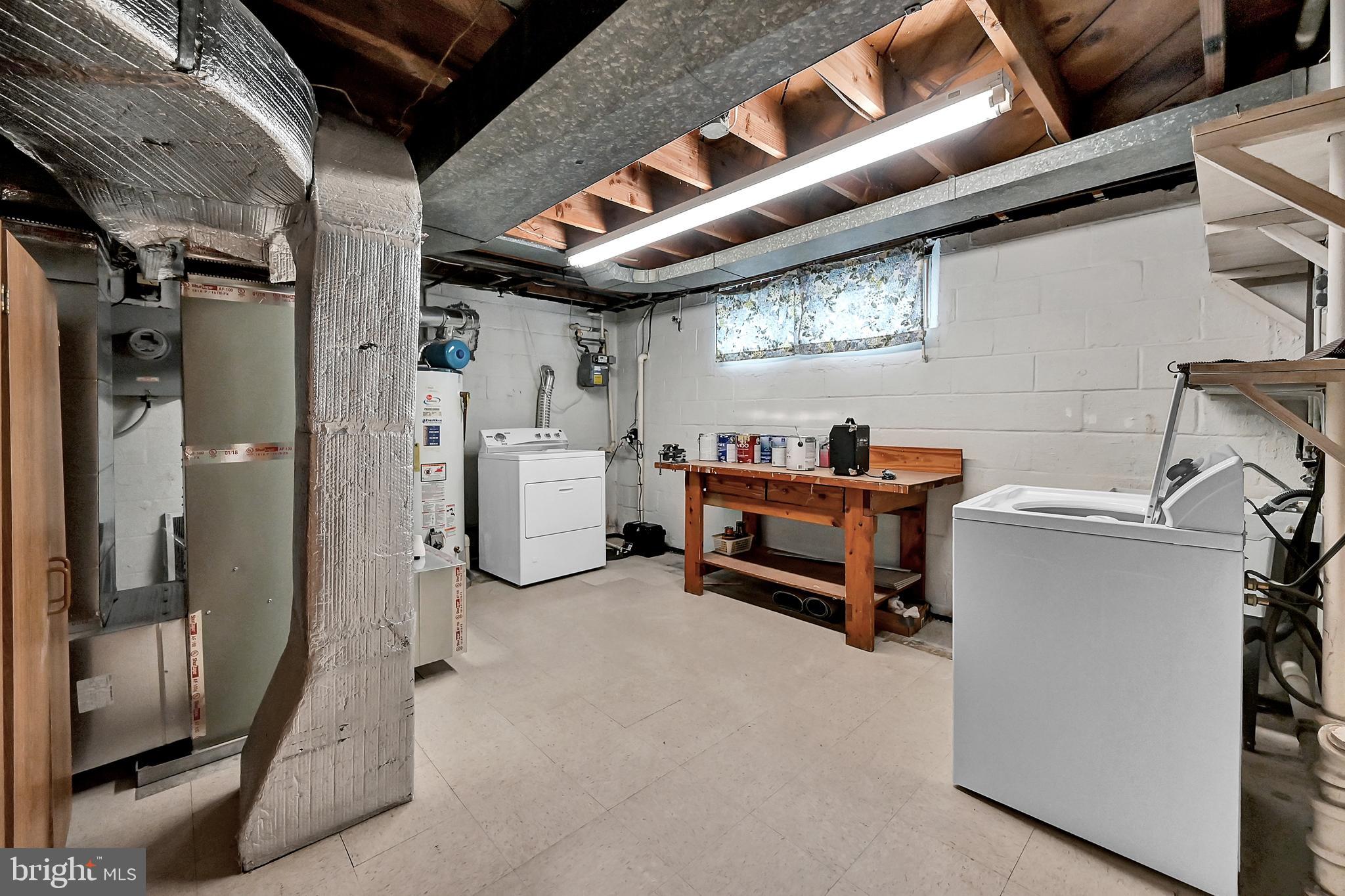 6802 Sherwood Road Baltimore, MD 21239 - Photo 44 of 46