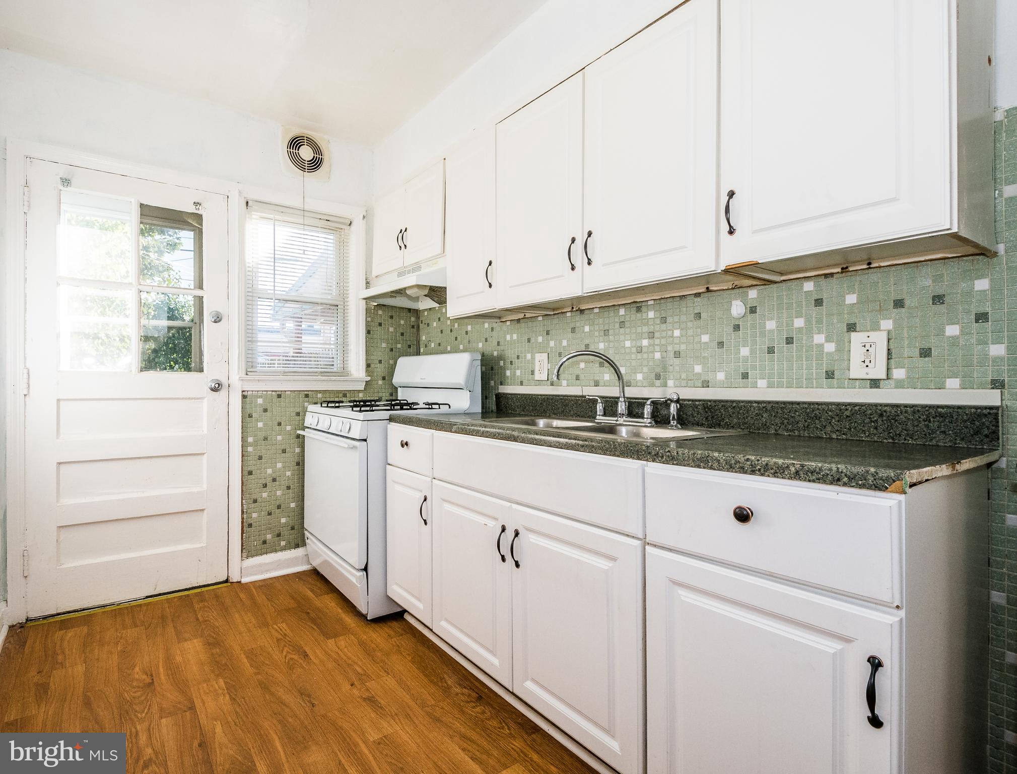 25 South Hawthorne Road Middle River, MD 21220 - Photo 6 of 27 Gallery Image 6
