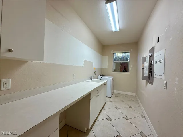 $469,900 | 1901 El Dorado Parkway West, Cape Coral, FL 33914