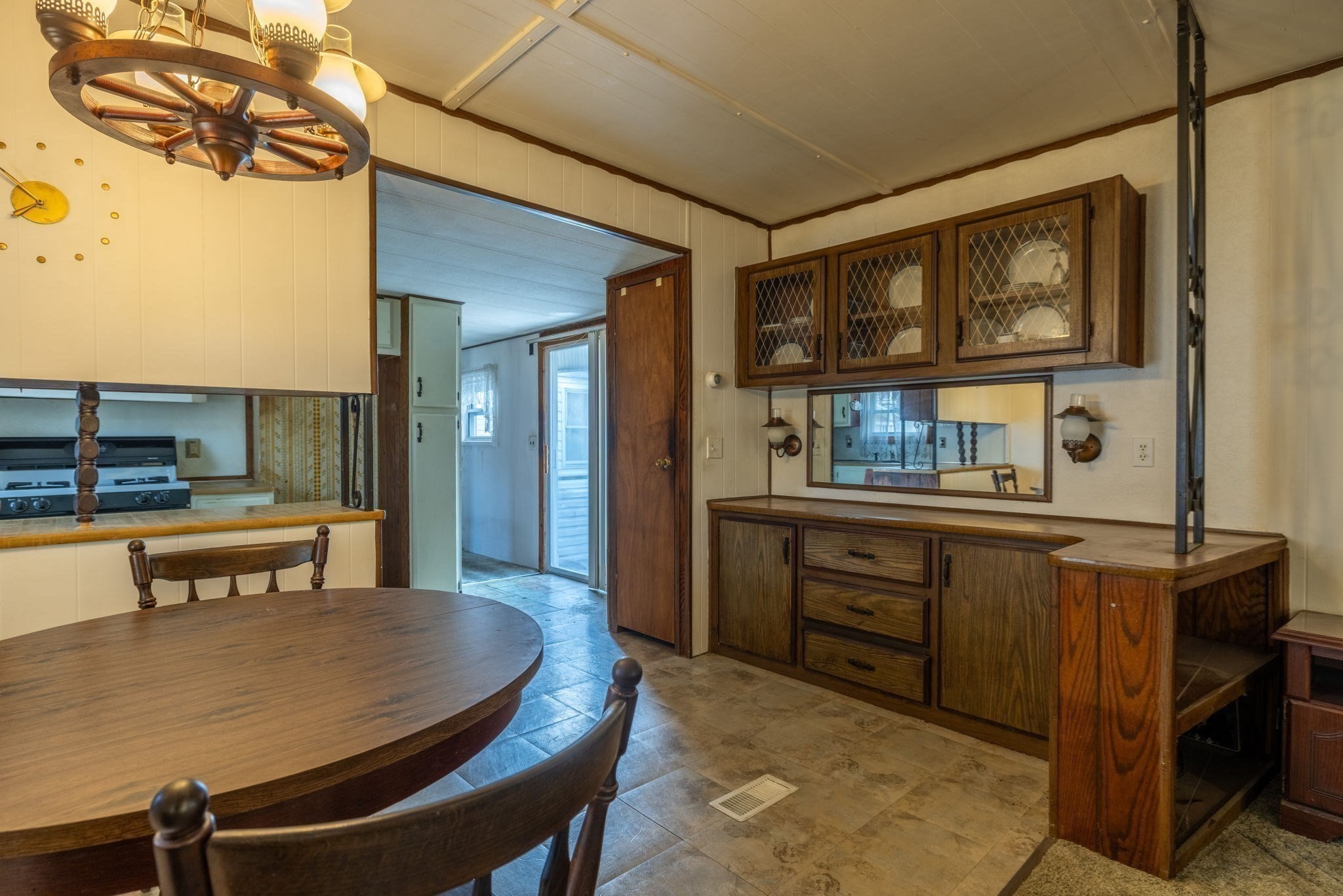 46 Point Street Fairhaven, MA 02719 - Photo 12 of 25 Gallery Image 12