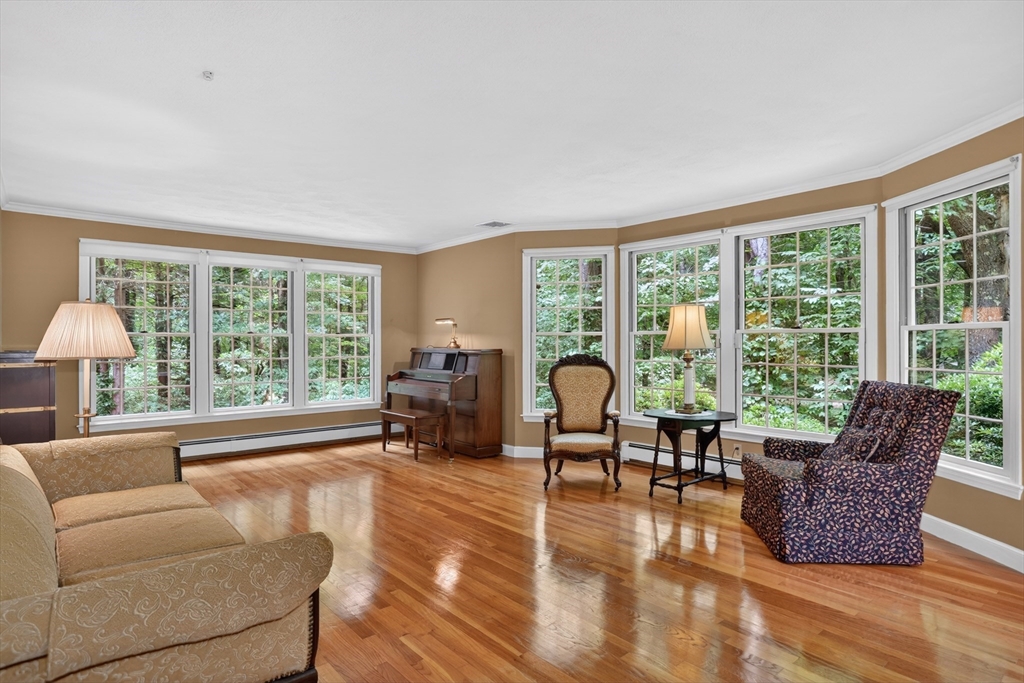 17 Maplewood Road Medfield, MA 02052 - Photo 9 of 41