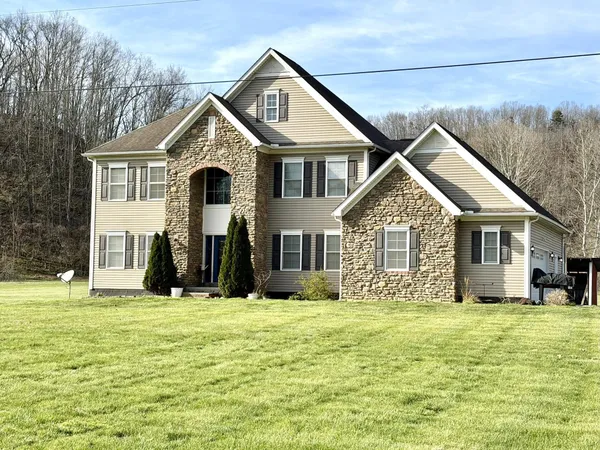 $429,000 | 1860 Brushy Creek Road, Greenup, KY 41144