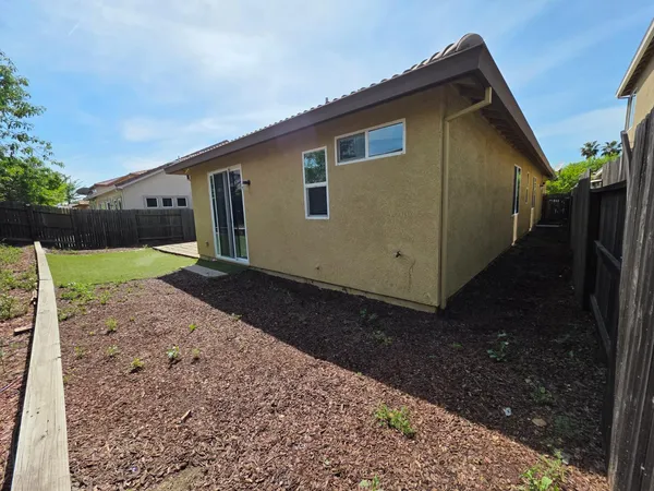 $609,900 | 5873 Da Vinci Way, Sacramento, CA 95835