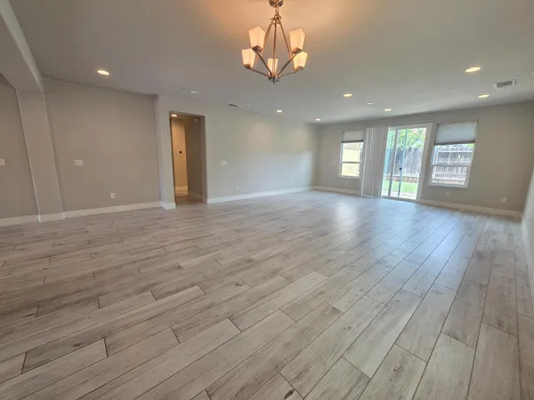 $609,900 | 5873 Da Vinci Way, Sacramento, CA 95835