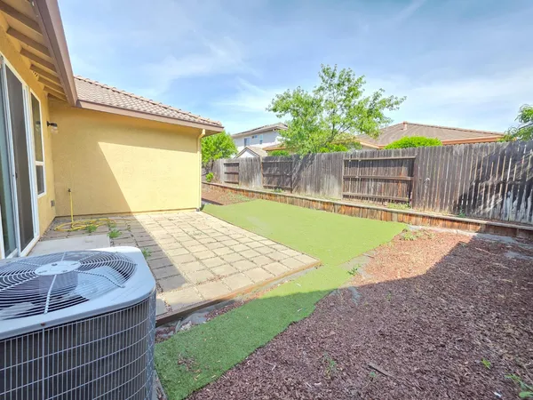 $609,900 | 5873 Da Vinci Way, Sacramento, CA 95835