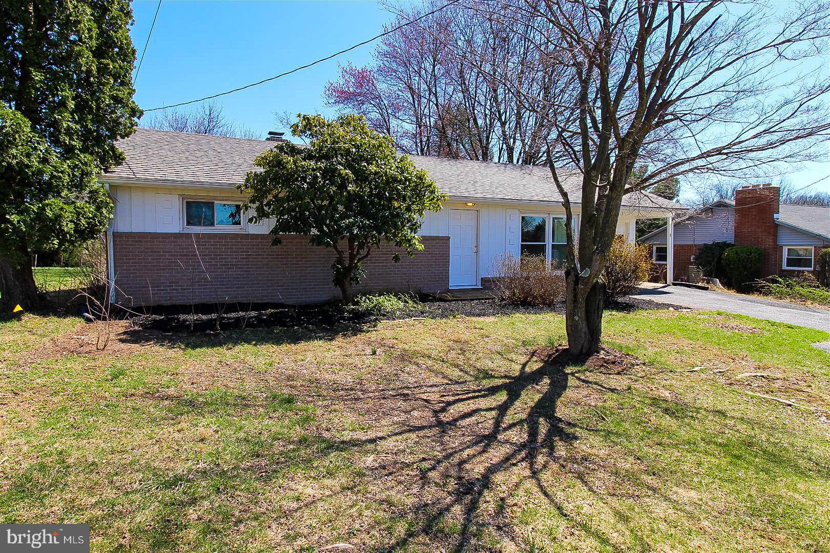 576 Green Valley Road York, PA 17403 - Photo 1 of 24 Gallery Image 1