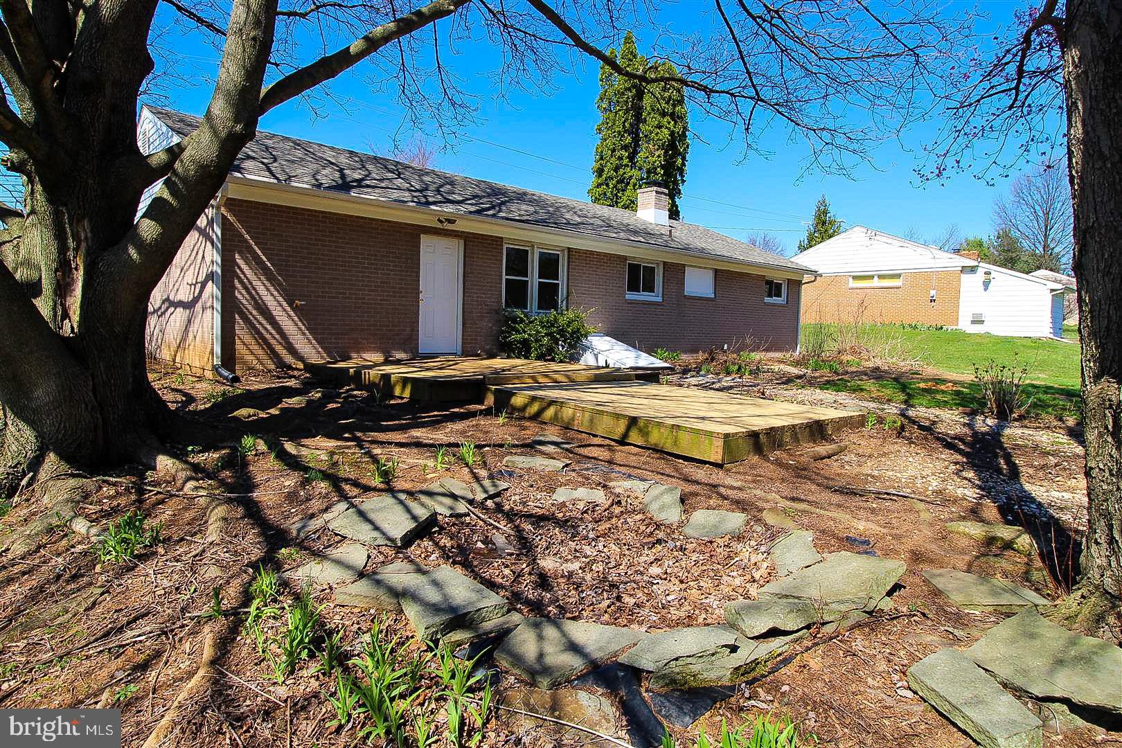 576 Green Valley Road York, PA 17403 - Photo 6 of 24 Gallery Image 6