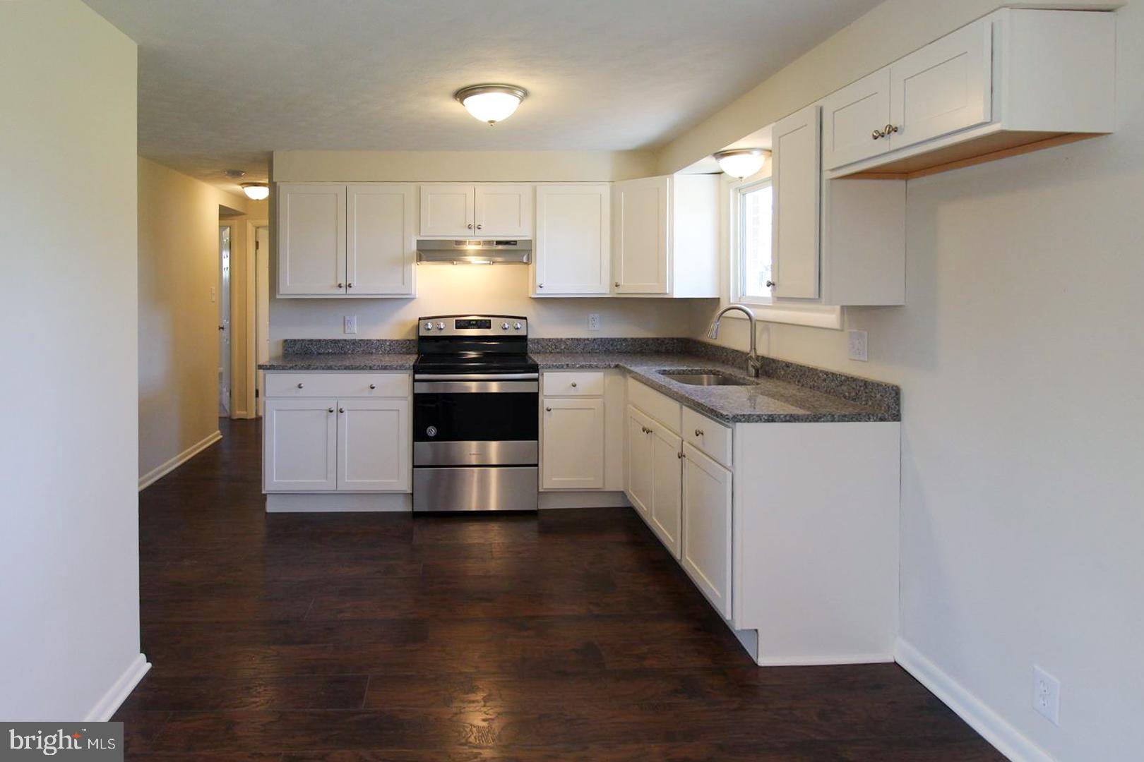 576 Green Valley Road York, PA 17403 - Photo 8 of 24 Gallery Image 8