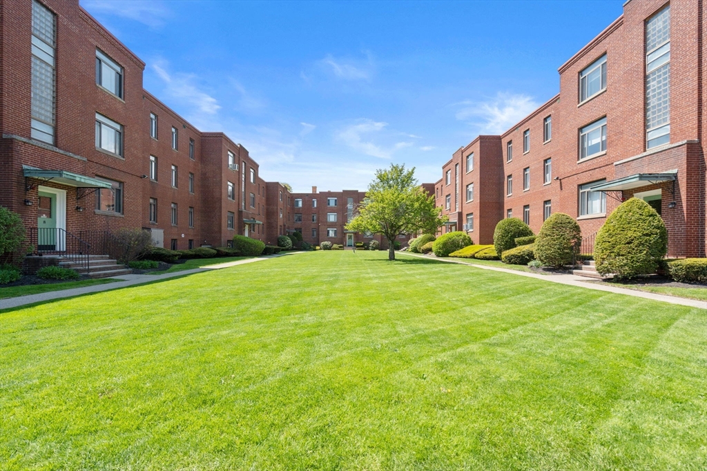 10 Ashland Street, Unit 2L Worcester, MA 01609 - Photo 1 of 22