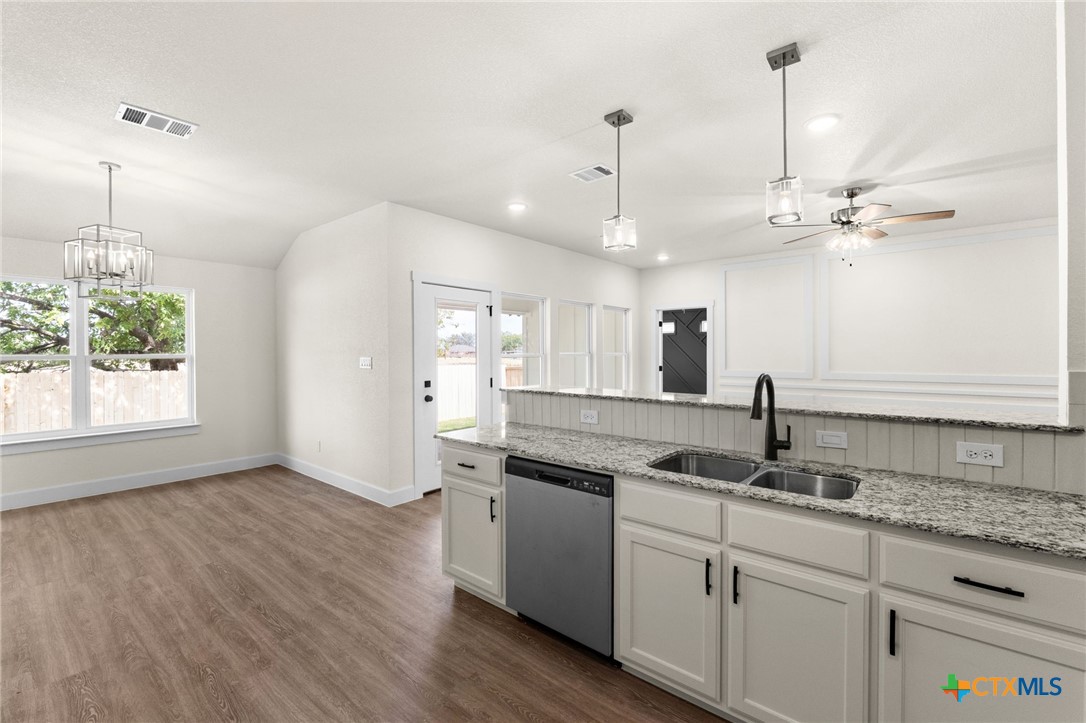 2119 Blackhawk Loop Belton, TX 76513 - Photo 8 of 27