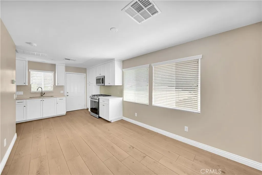 6735 Yellowstone Drive Riverside, CA 92506 - Photo 4 of 15