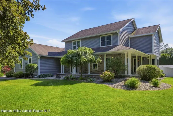 $724,900 | 20 Orchard Drive, Queensbury, NY 12804