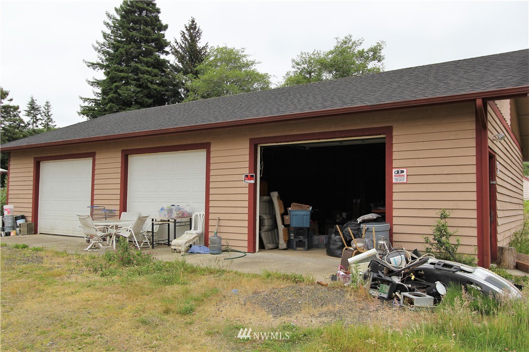 1816 Coolidge Road Aberdeen, WA 98520 - Photo 2 of 10 Gallery Image 2