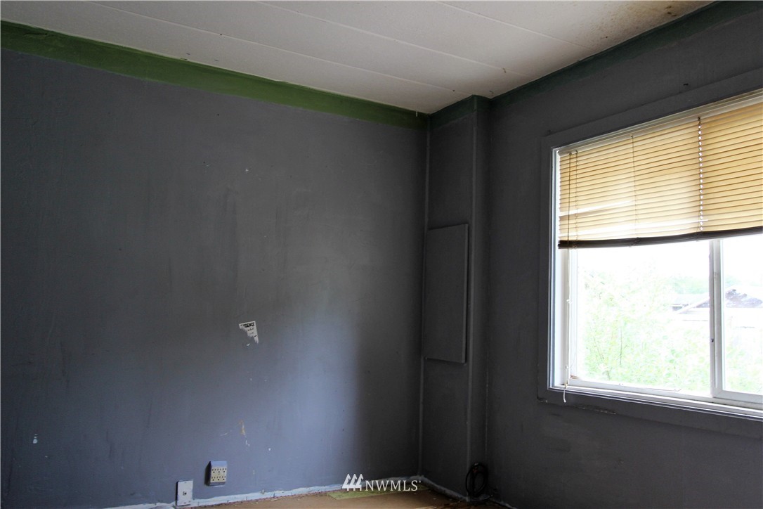 1816 Coolidge Road Aberdeen, WA 98520 - Photo 8 of 10 Gallery Image 8