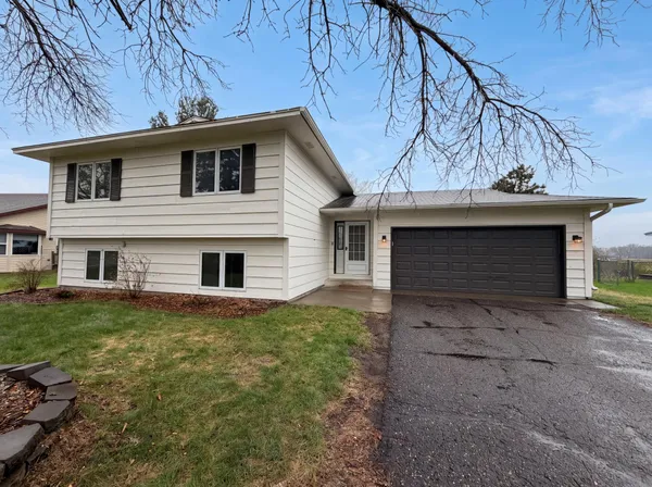 $367,000 | 14012 Underclift Street Northwest, Andover, MN 55304