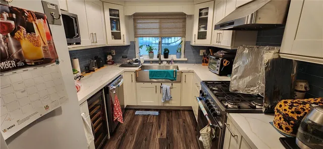 $925,000 | 1975 West Ebbtide Way, Anaheim, CA 92801