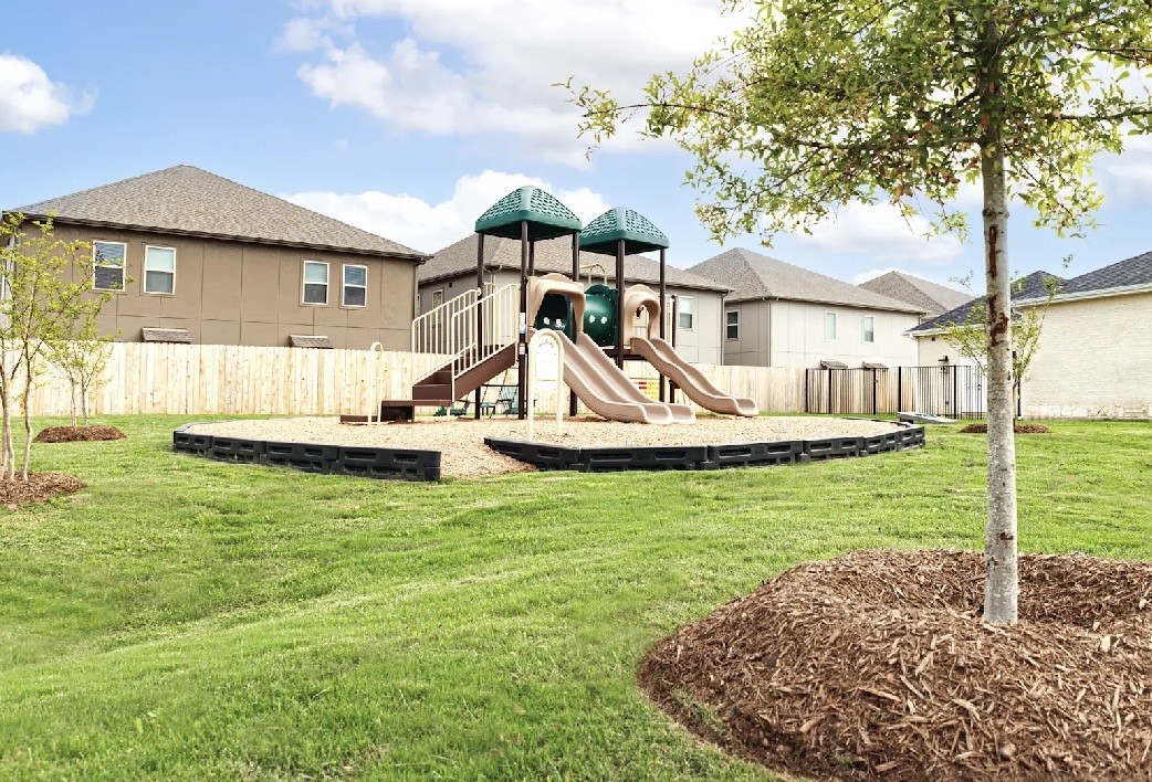 9859 Clifden Street Rosharon, TX 77583 - Photo 3 of 13