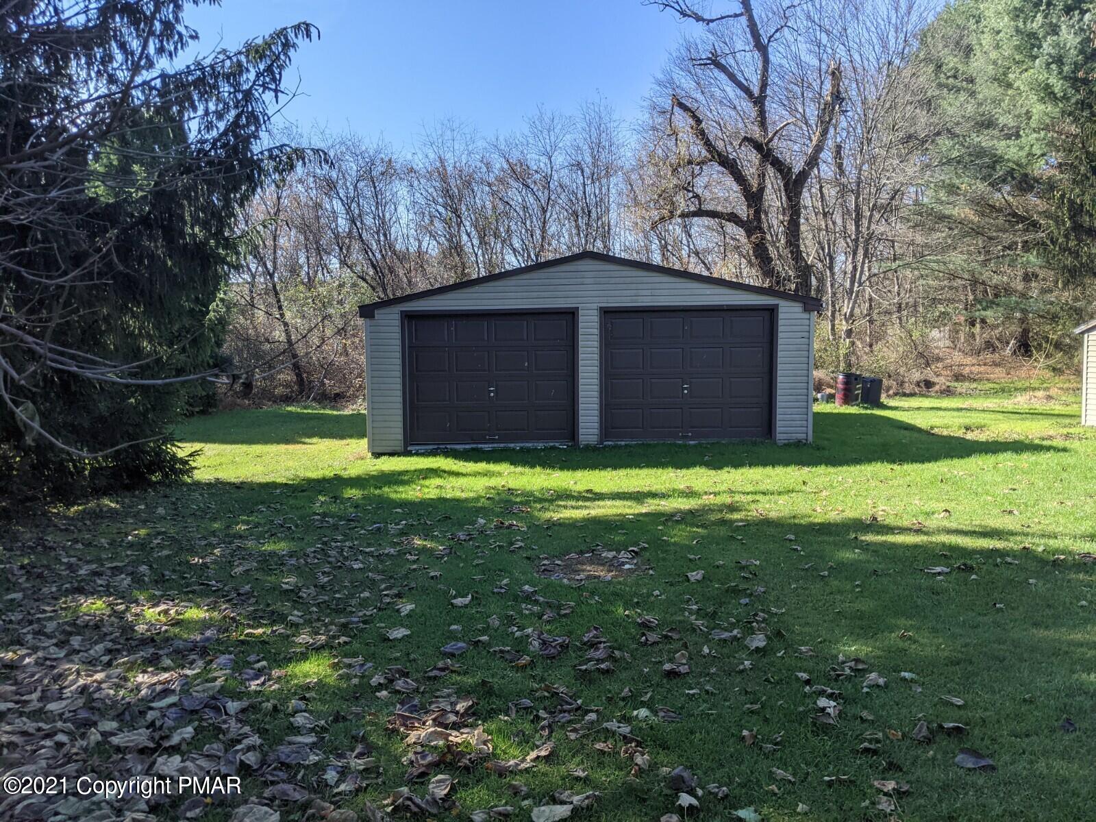 3427 Walnut Road Kunkletown, PA 18058 - Photo 7 of 17 a view of a large garden
