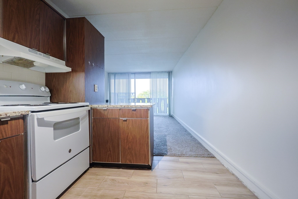 200 Swanton Street, Unit 636 Winchester, MA 01890 - Photo 2 of 11