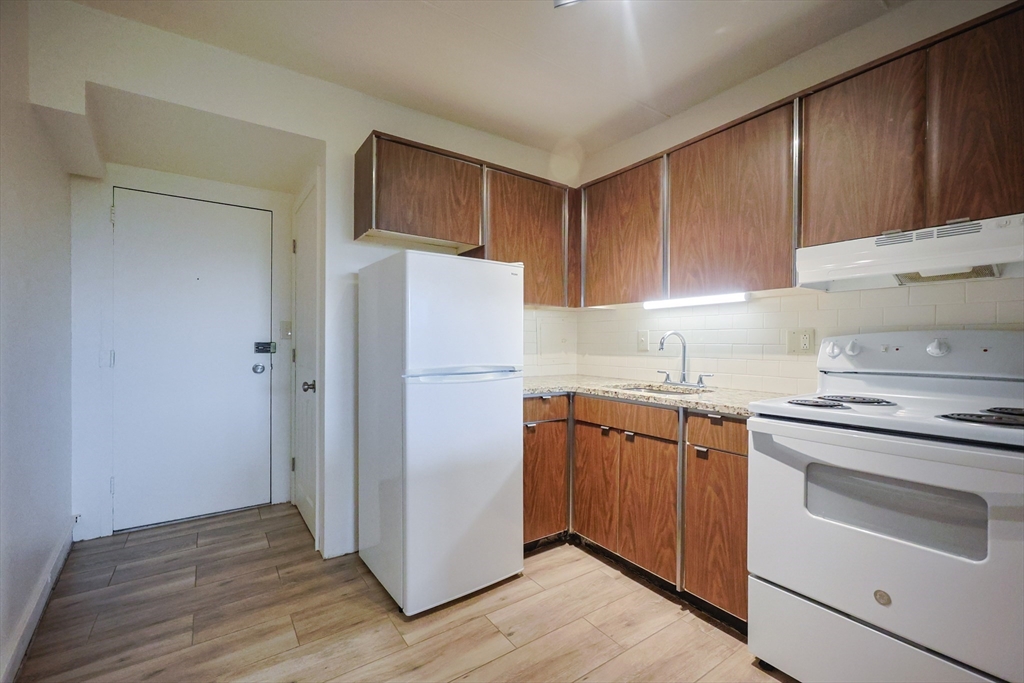 200 Swanton Street, Unit 636 Winchester, MA 01890 - Photo 3 of 11