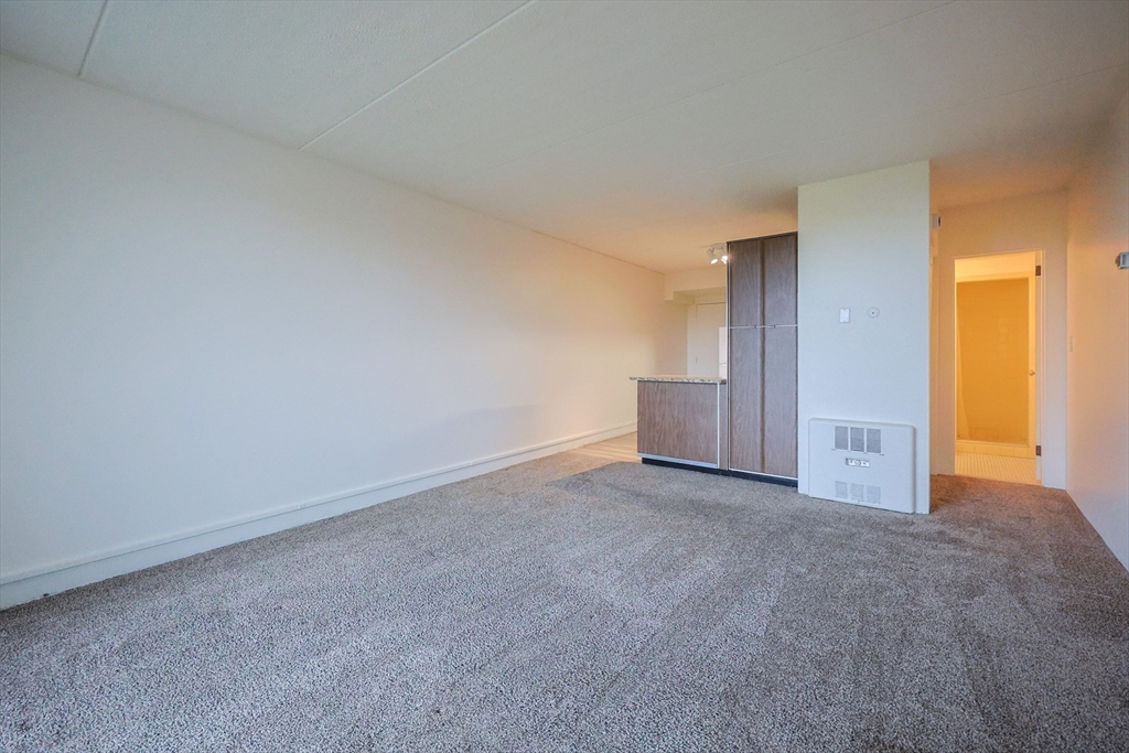 200 Swanton Street, Unit 636 Winchester, MA 01890 - Photo 4 of 11