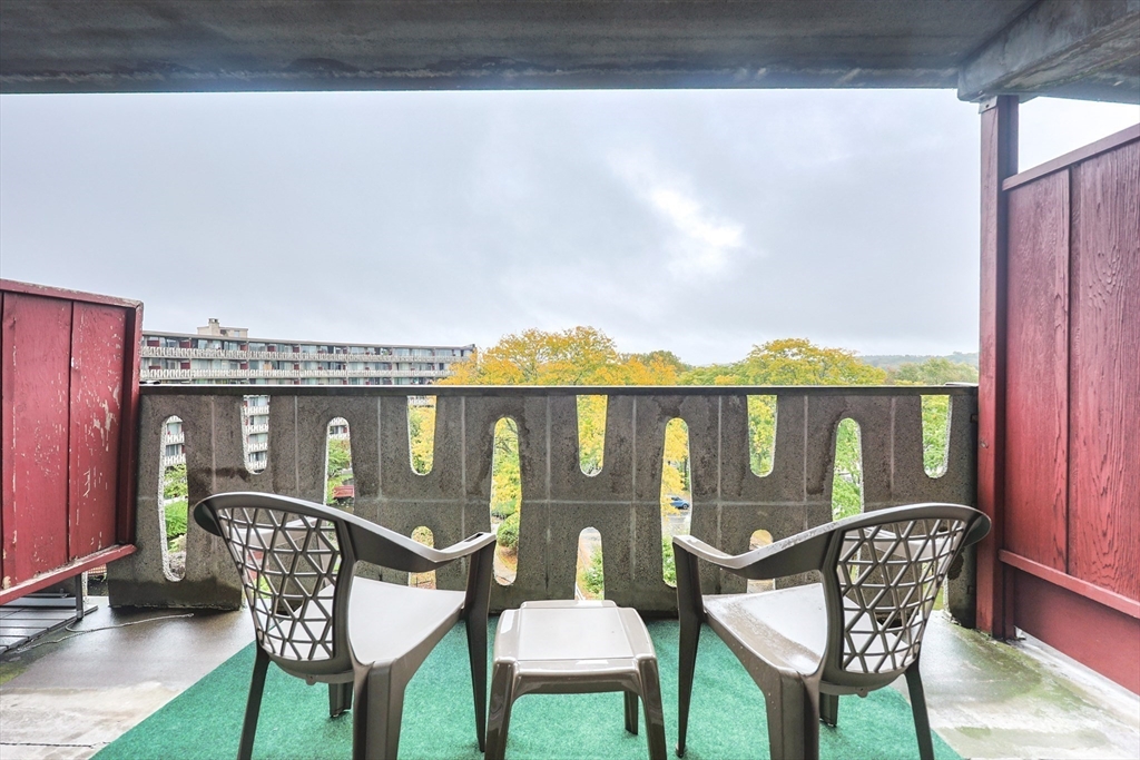 200 Swanton Street, Unit 636 Winchester, MA 01890 - Photo 8 of 11