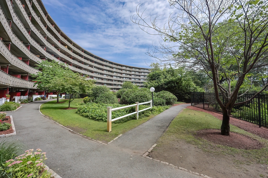 200 Swanton Street, Unit 636 Winchester, MA 01890 - Photo 10 of 11