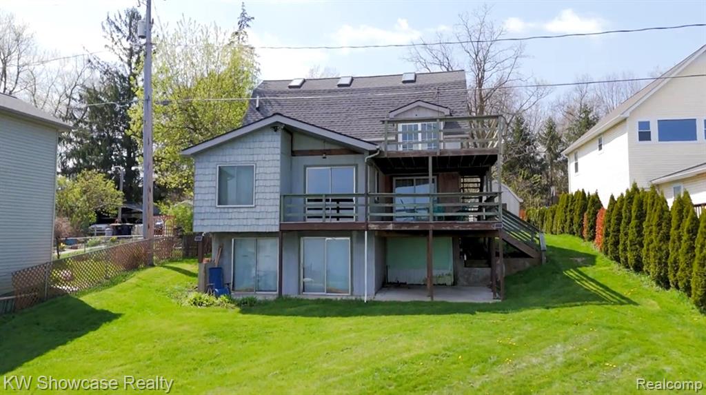 6354 Bennett Lake Road Fenton, MI 48430 - Photo 3 of 41
