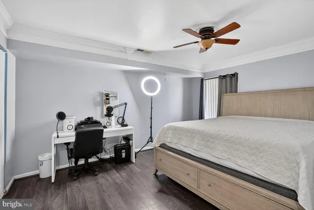 $245,000 | 426 Girard Street, Unit 160, Gaithersburg, MD 20877