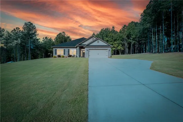 $443,831 | 104 Eagle Hts Drive, Maysville, GA 30558