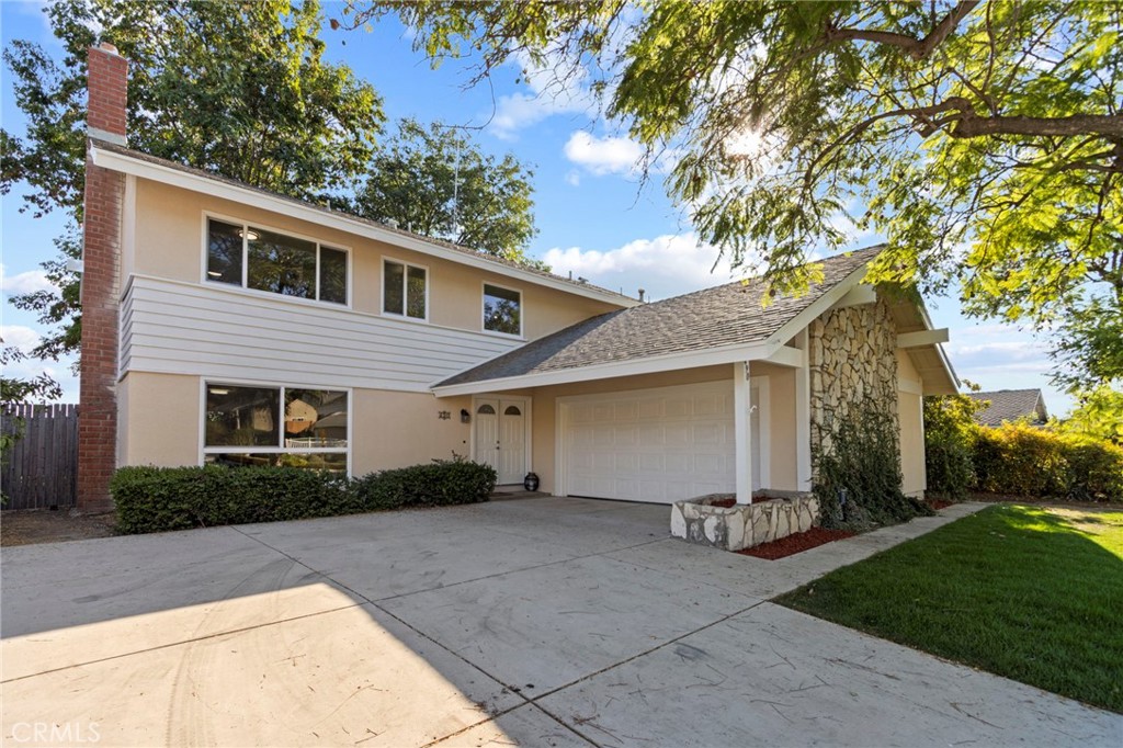 490 Buttonwood Drive Brea, CA 92821 - Photo 4 of 63