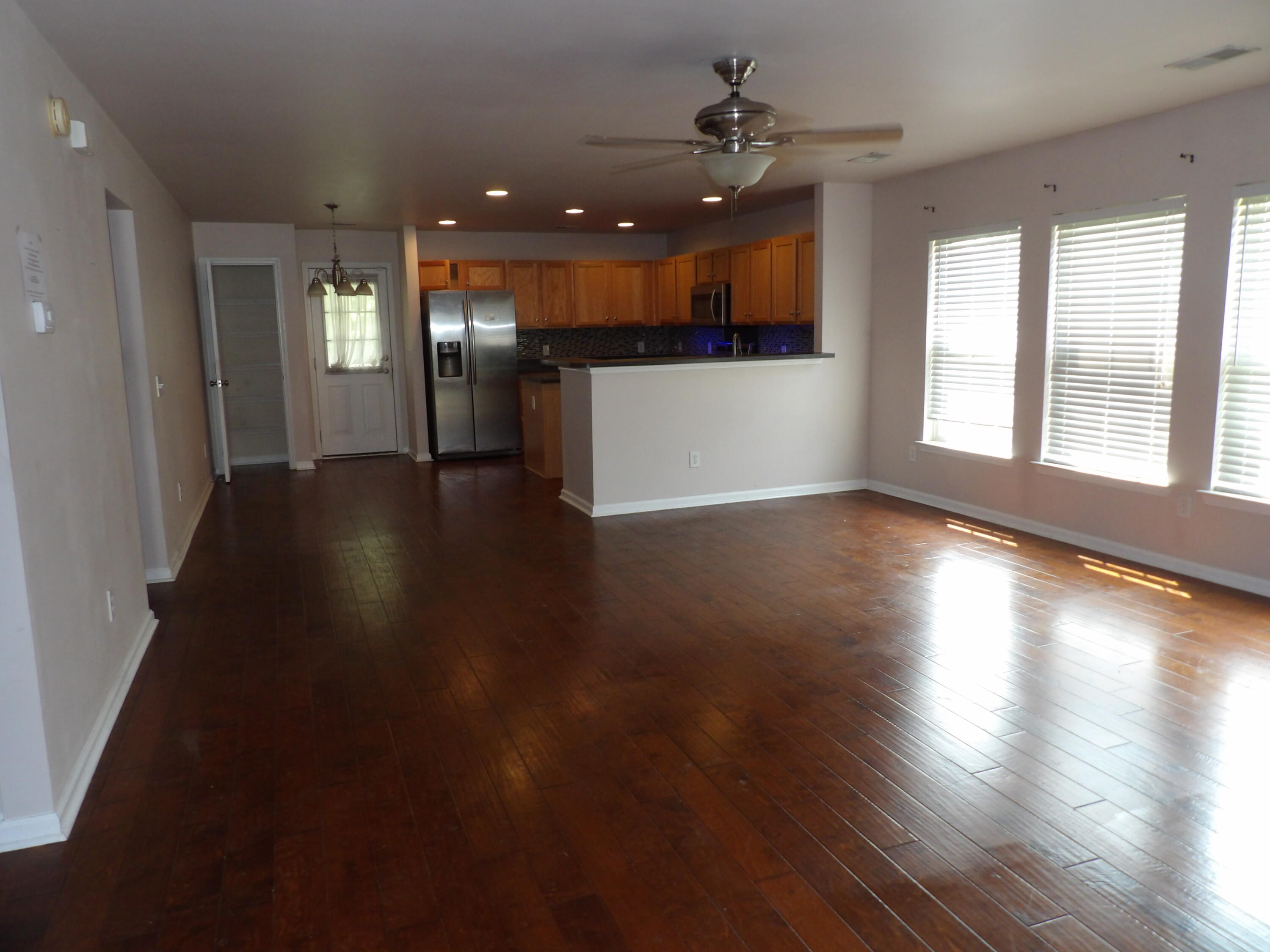 306 Briarbend Road Goose Creek, SC 29445 - Photo 2 of 16 031