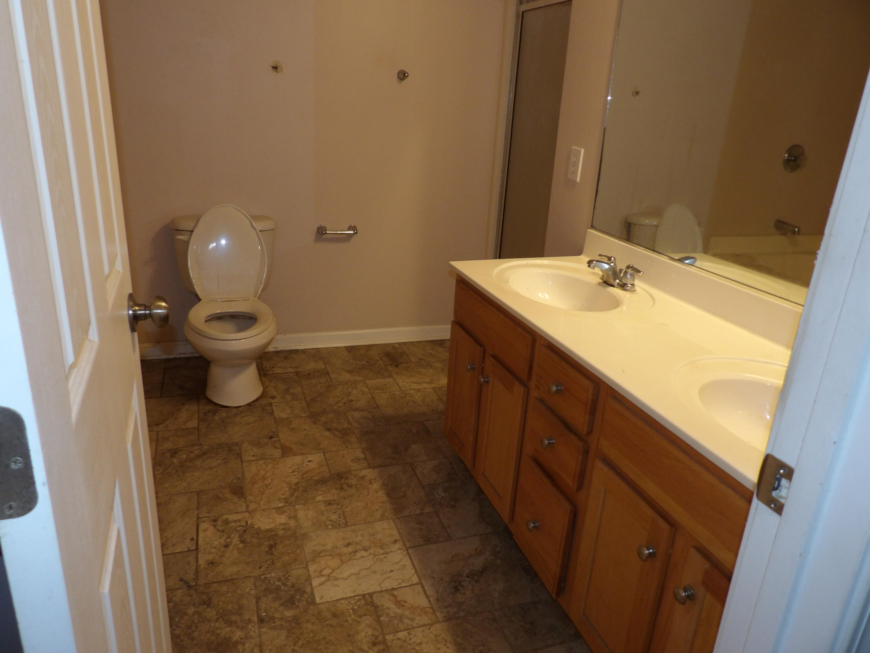 306 Briarbend Road Goose Creek, SC 29445 - Photo 8 of 16 048