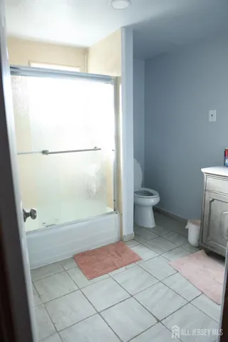 $515,000 | 88 Woodbridge Avenue, Sewaren, NJ 07077