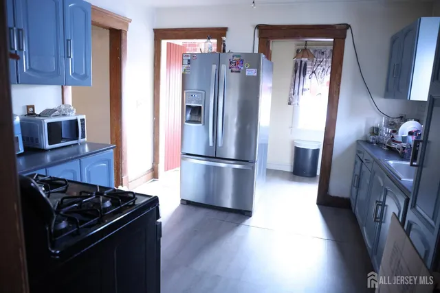 $515,000 | 88 Woodbridge Avenue, Sewaren, NJ 07077