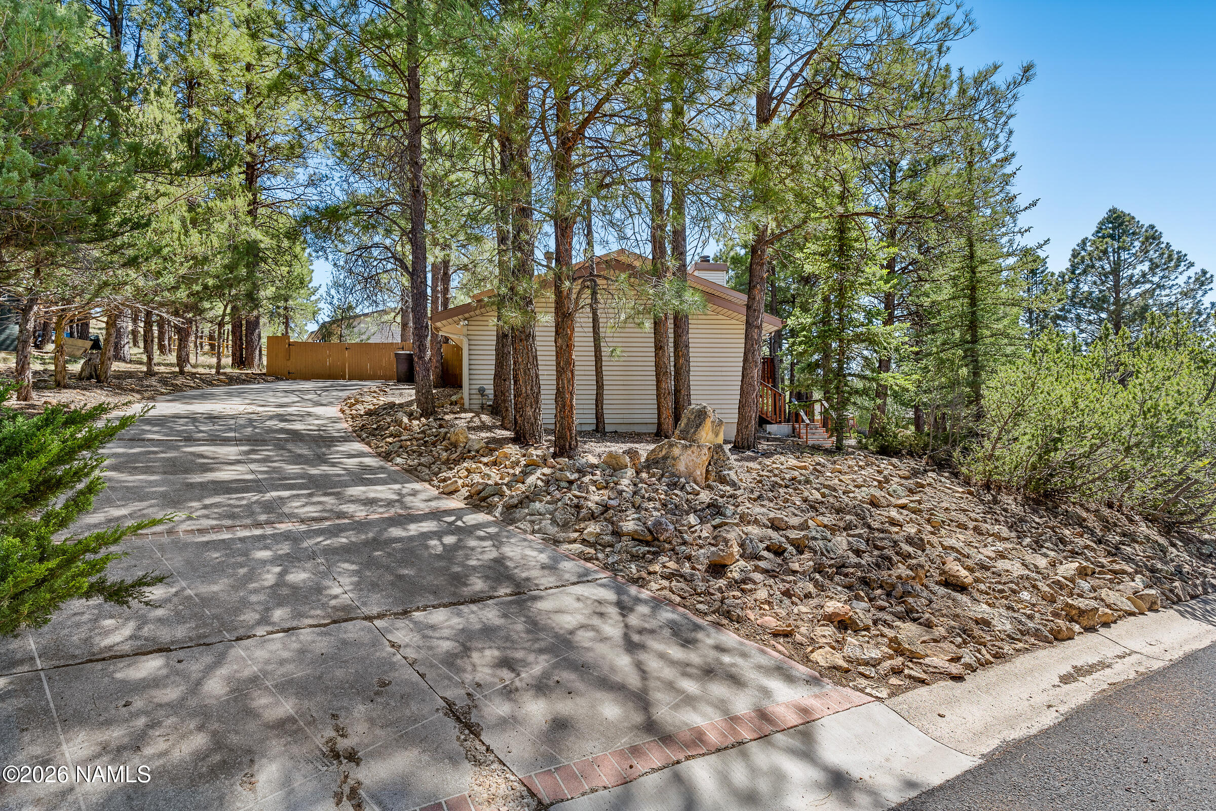 1886 North Edgewood Street Flagstaff, AZ 86004 - Photo 32 of 36 Rear Driveway