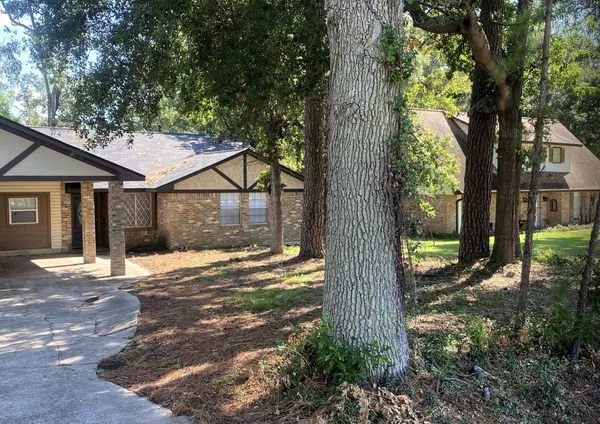 $350,000 | 111 Rigby Owen Road, Conroe, TX 77304