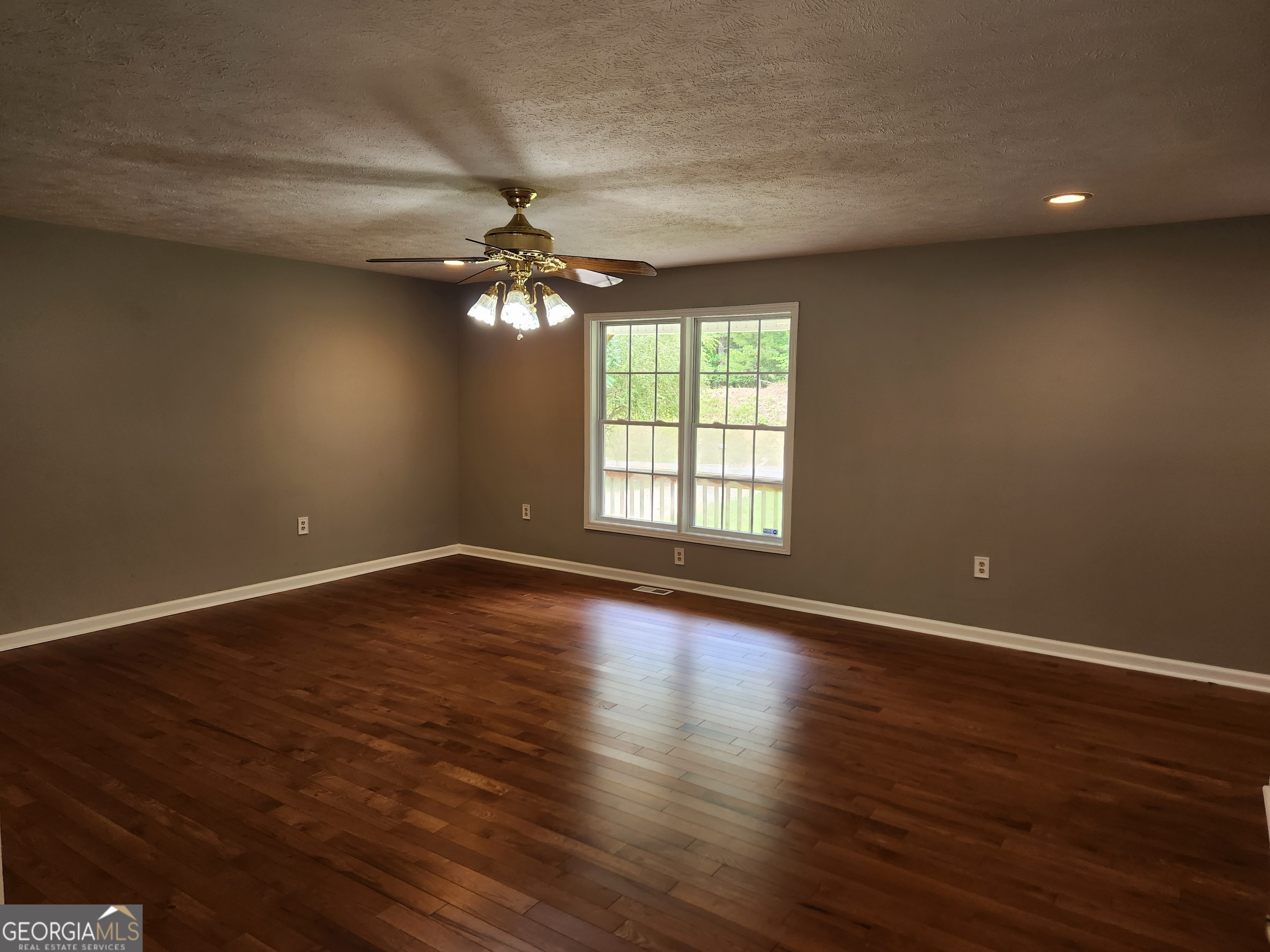 1077 Moran Lake Road Northeast Rome, GA 30161 - Photo 2 of 18