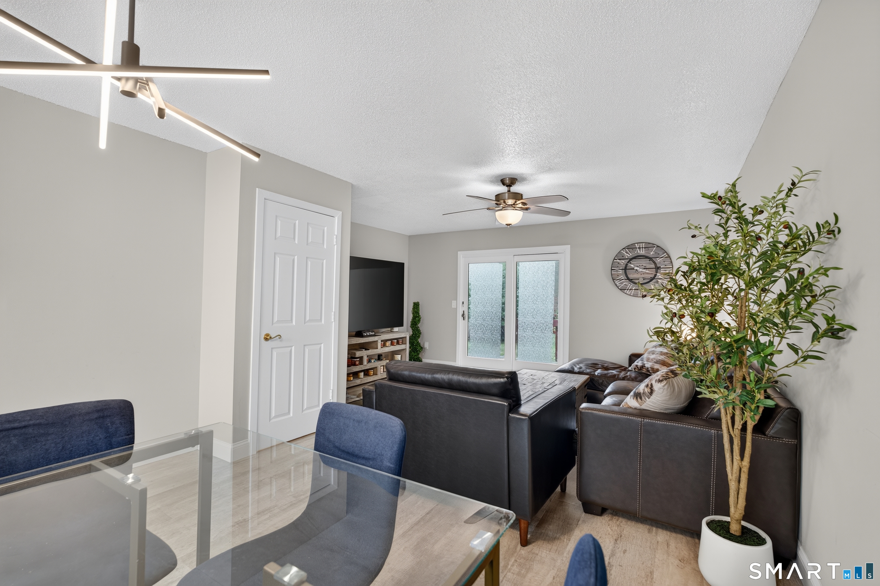 827 Oronoke Road, Unit 95 Waterbury, CT 06708 - Photo 6 of 15