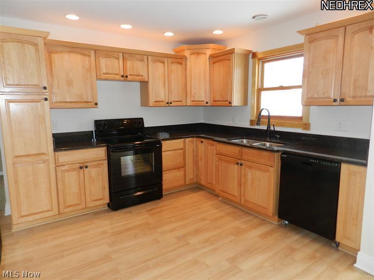 6102 Jaycox Road North Ridgeville, OH 44039 - Photo 8 of 22