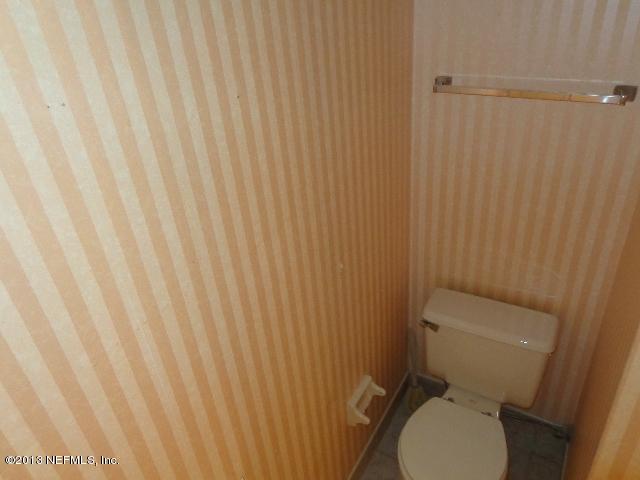 5485 Fort Caroline Road Jacksonville, FL 32277 - Photo 17 of 21 Master bath - water closet