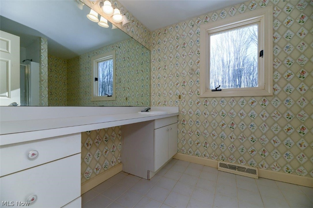 38380 Rogers Road Willoughby, OH 44094 - Photo 15 of 30