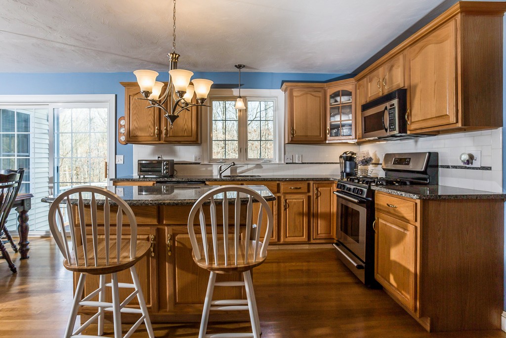 14 Nicole Road Mansfield, MA 02048 - Photo 10 of 29 Gallery Image 10