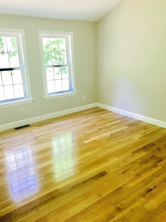 271 Rocky Hill Road Rehoboth, MA 02769 - Photo 9 of 19 Gallery Image 9