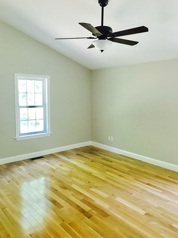 271 Rocky Hill Road Rehoboth, MA 02769 - Photo 10 of 19 Gallery Image 10