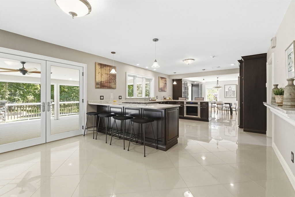 3 Russell Road Lynnfield, MA 01940 - Photo 3 of 40