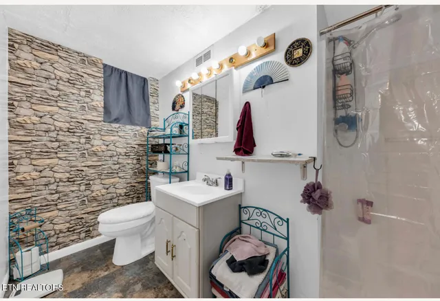 $289,900 | 3415 Emerald Avenue, Morristown, TN 37814